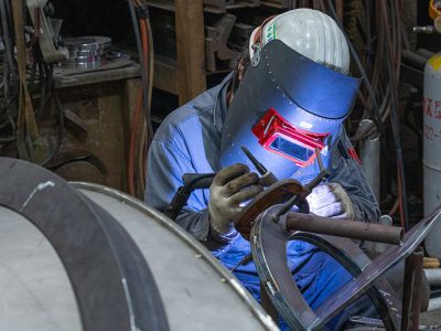 製造スタッフ（組立・溶接工）